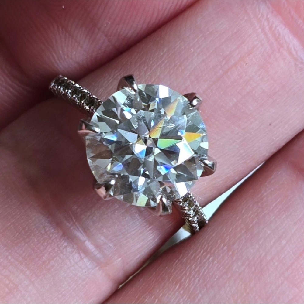 New Moissanite Brilliant Round Cut 5 Ct White Gold Six Prong GRA Certified Ring